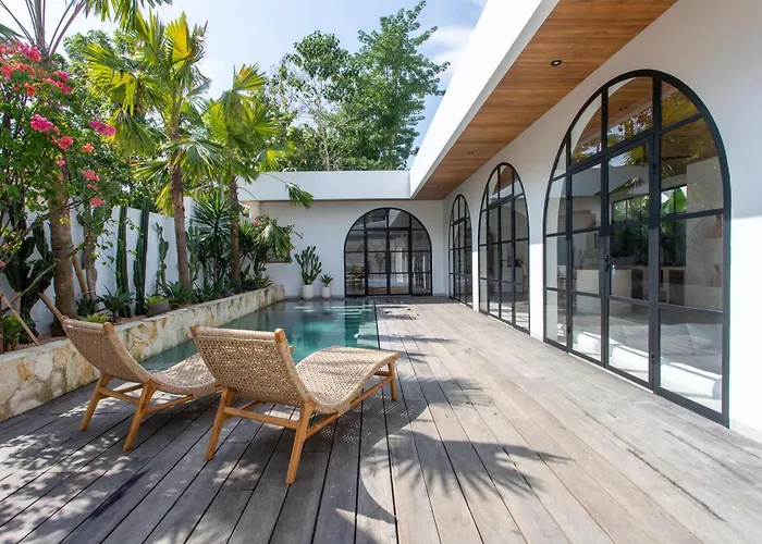 Villa The Young -